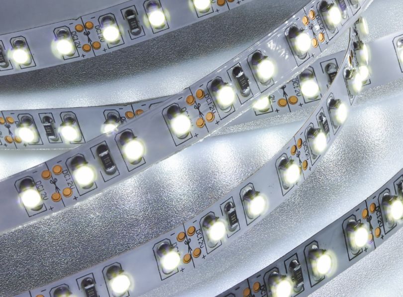 Eficiencia luminosa y eficiencia energética